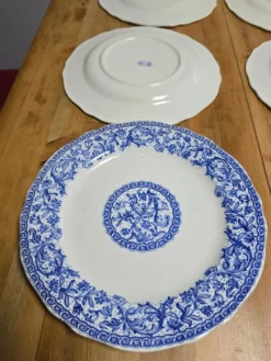 Assiettes plates Gien motifs bleus parfait état