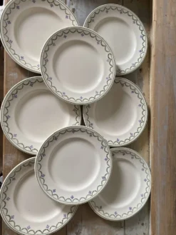 Assiettes plates Longwy modèle 