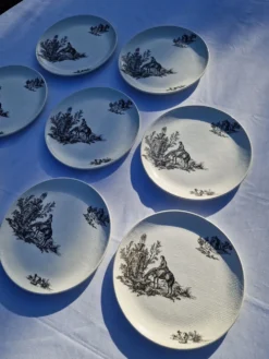 8 assiettes plates modèle Pastorale manufacture Salins