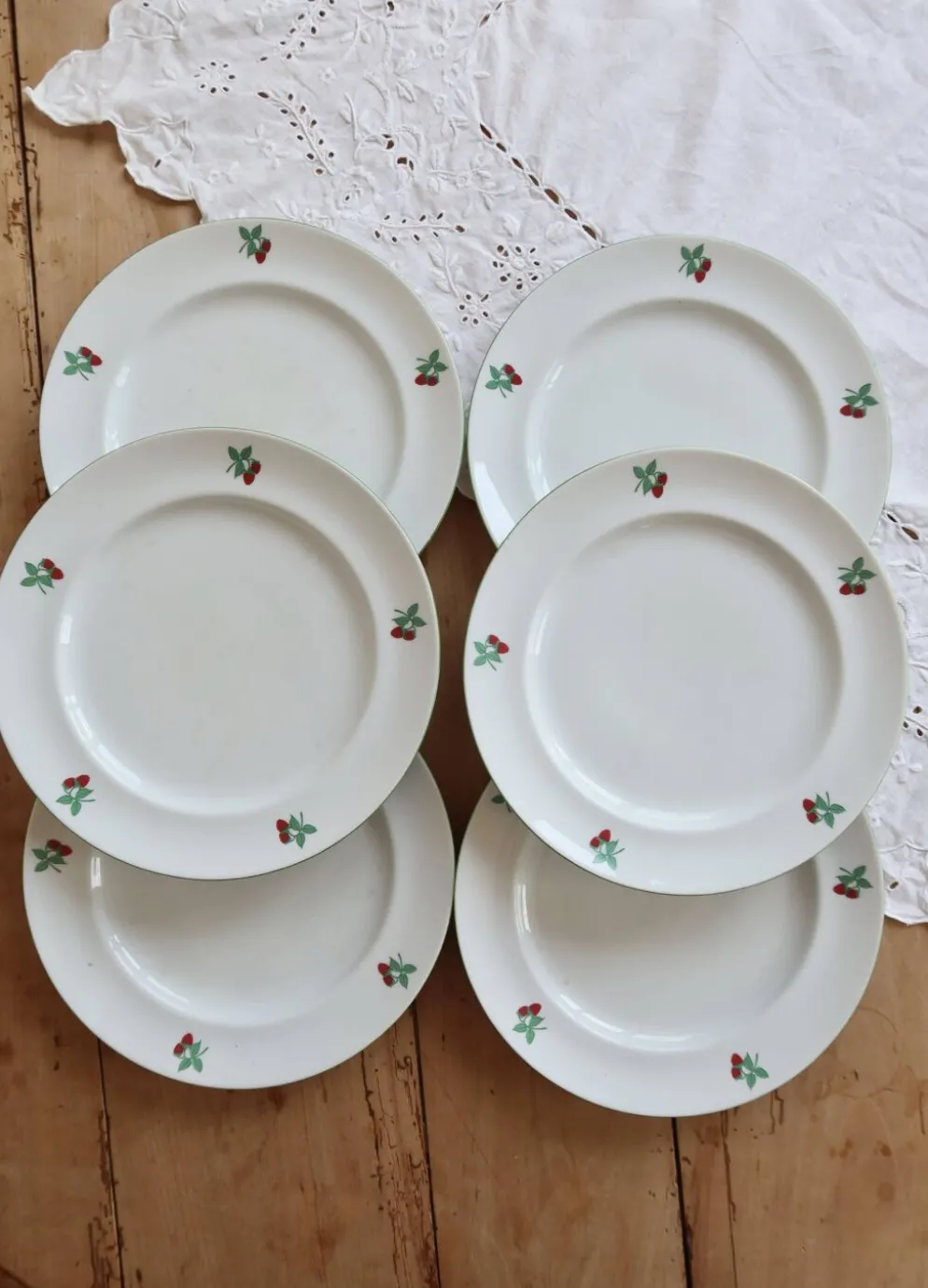 6 assiettes plates vintage porcelaine Table et Couleurs modèle Framboises