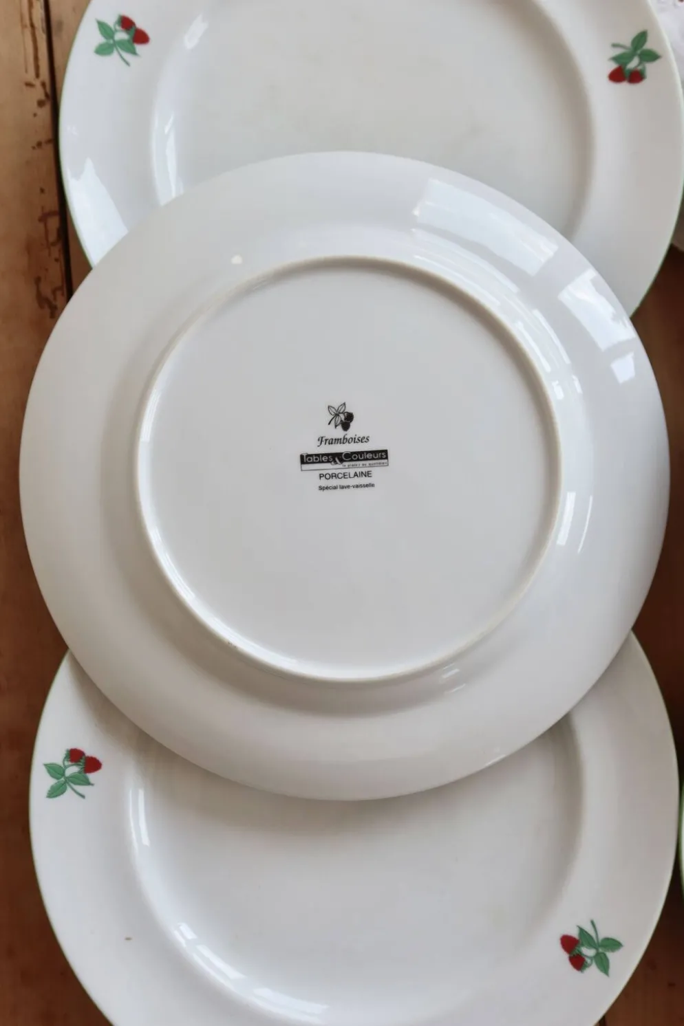 6 assiettes plates vintage porcelaine Table et Couleurs modèle Framboises