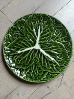 3 assiettes plates vintages dépareillées