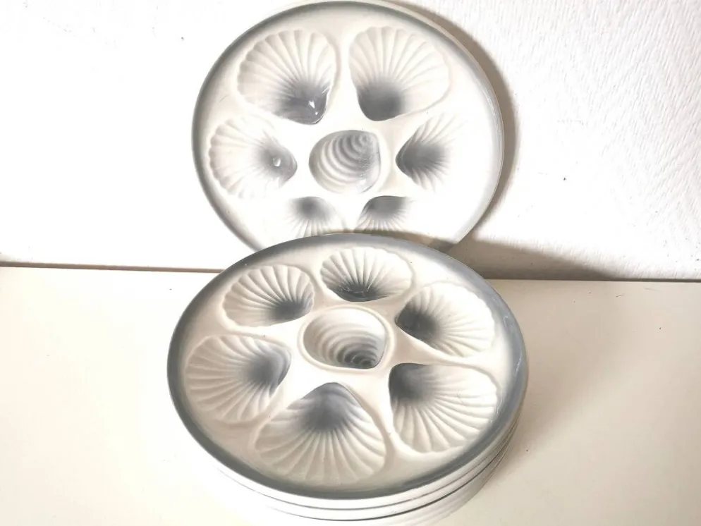 Assiettes plat/à huître, gris et blanc, céramique Moulin des loups