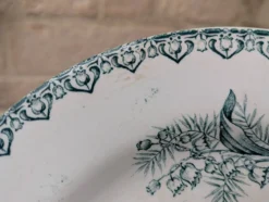Assiette Ste Amandinoise Saint Amand modèle muguet terre de fer n1 23cm