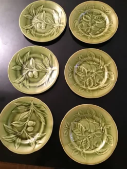 6 assiettes verte Choisy le Roi en parfait etat