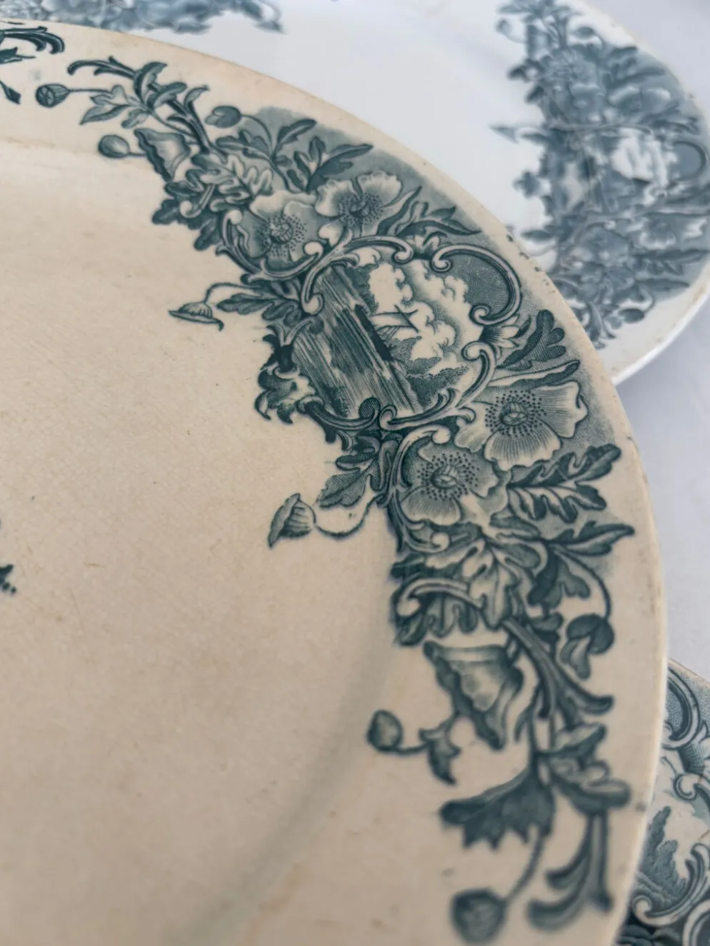 Assiette Terre de Fer Badonviller Marine • Décor bleu romantique • Ass