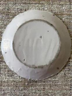 Assiette vintage en céramique peinte à la main