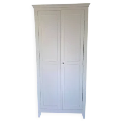 Authentique armoire parisienne