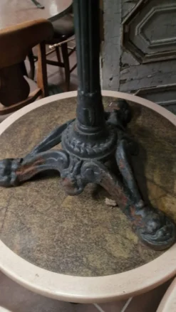 5 Authentiques tables bistrot en fonte
