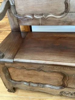 Banc / coffre ancien en chêne, panneaux de lit clos breton - Finistère Nord