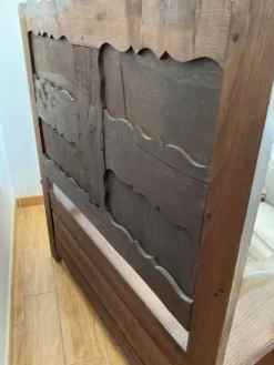 Banc / coffre ancien en chêne, panneaux de lit clos breton - Finistère Nord