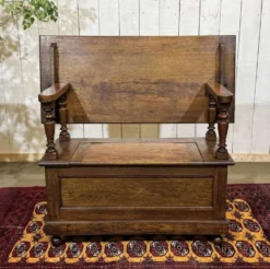 Banc coffre anglais en chêne des années 30 pouvant faire console