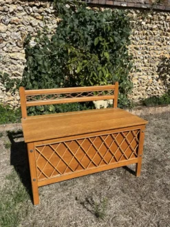 Banc coffre vintage 1960 chêne clair et tressage rotin