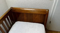 Banc lit en noyer
