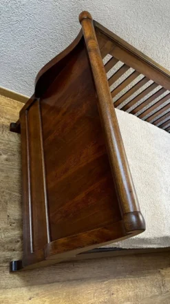 Banc lit en noyer