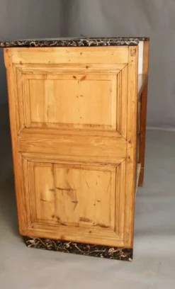 Banque, comptoir à décor de raisins