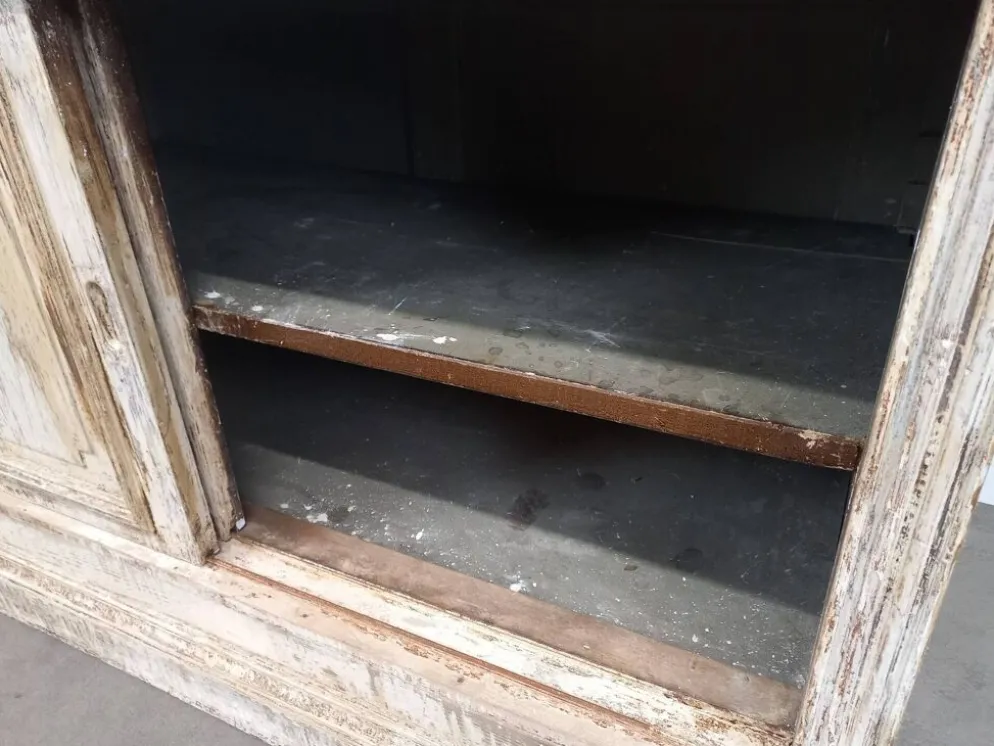 banque de magasin patinée