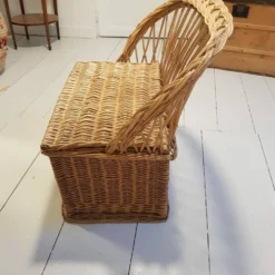 Banquette coffre à jouets en osier