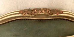 Banquette lit de repos en bois laqué et doré XX siècle