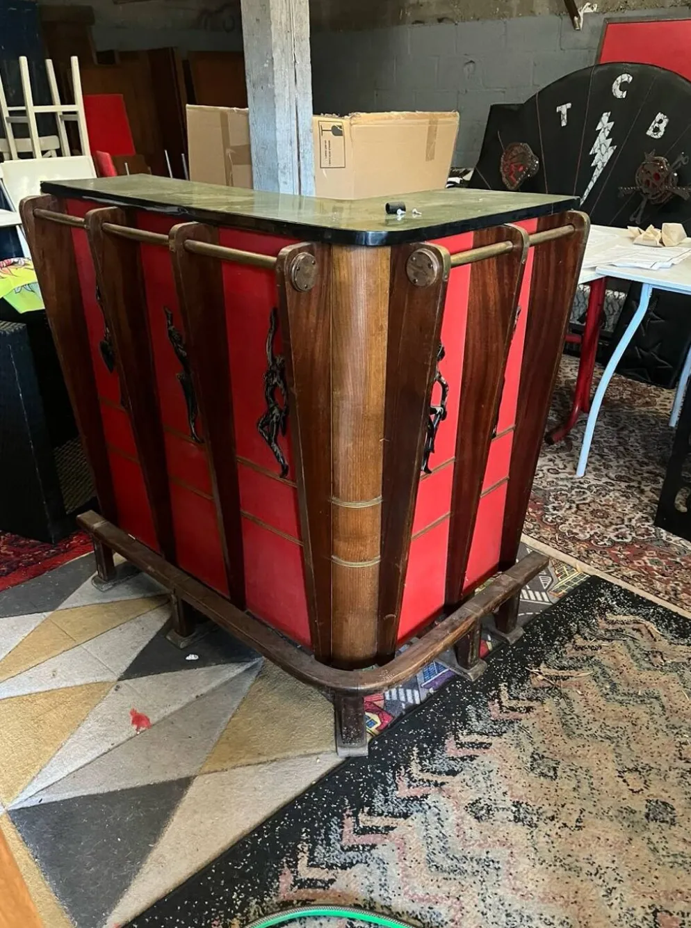 Bar