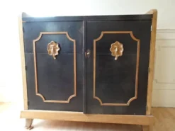 Bar ancien style Louis XIV
