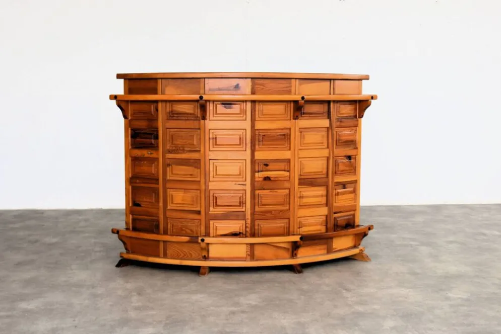 Bar brutaliste | tabourets de bar | années 1970 | pin