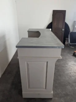 Bar Comptoir en pin massif patiné gris