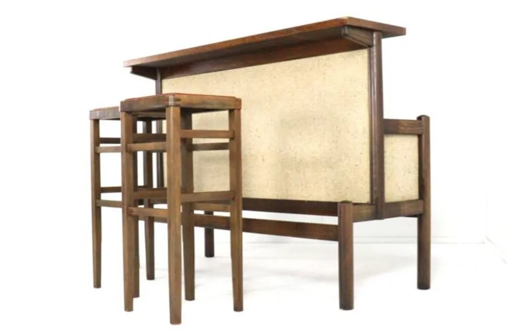 Bar d'intérieur des années 1970 avec 2 tabourets - design danois vintage moderne du milieu du siècle