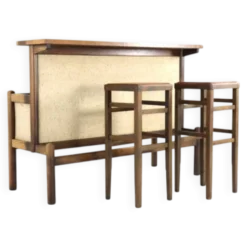 Bar d'intérieur des années 1970 avec 2 tabourets - design danois vintage moderne du milieu du siècle