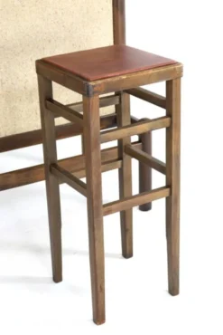 Bar d'intérieur des années 1970 avec 2 tabourets - design danois vintage moderne du milieu du siècle
