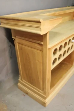 Bar en chêne et noyer