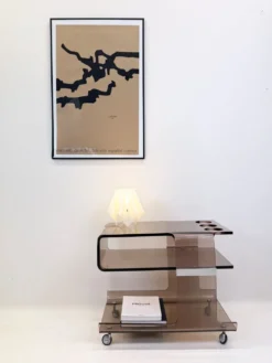 Bar en plexiglas signé « Michel Dumas », années 1970