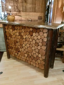 Bar 1970 rondin de bois