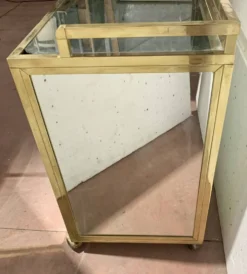 Bar roulant des années 70 en laiton et et face miroir XX siècle