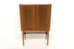 Bar scandinave en palissandre 