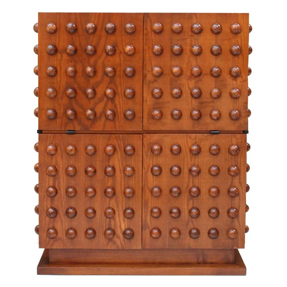 Bar sec italien de style brutaliste en bois de chêne, cabinet à boissons sculpté à la main.