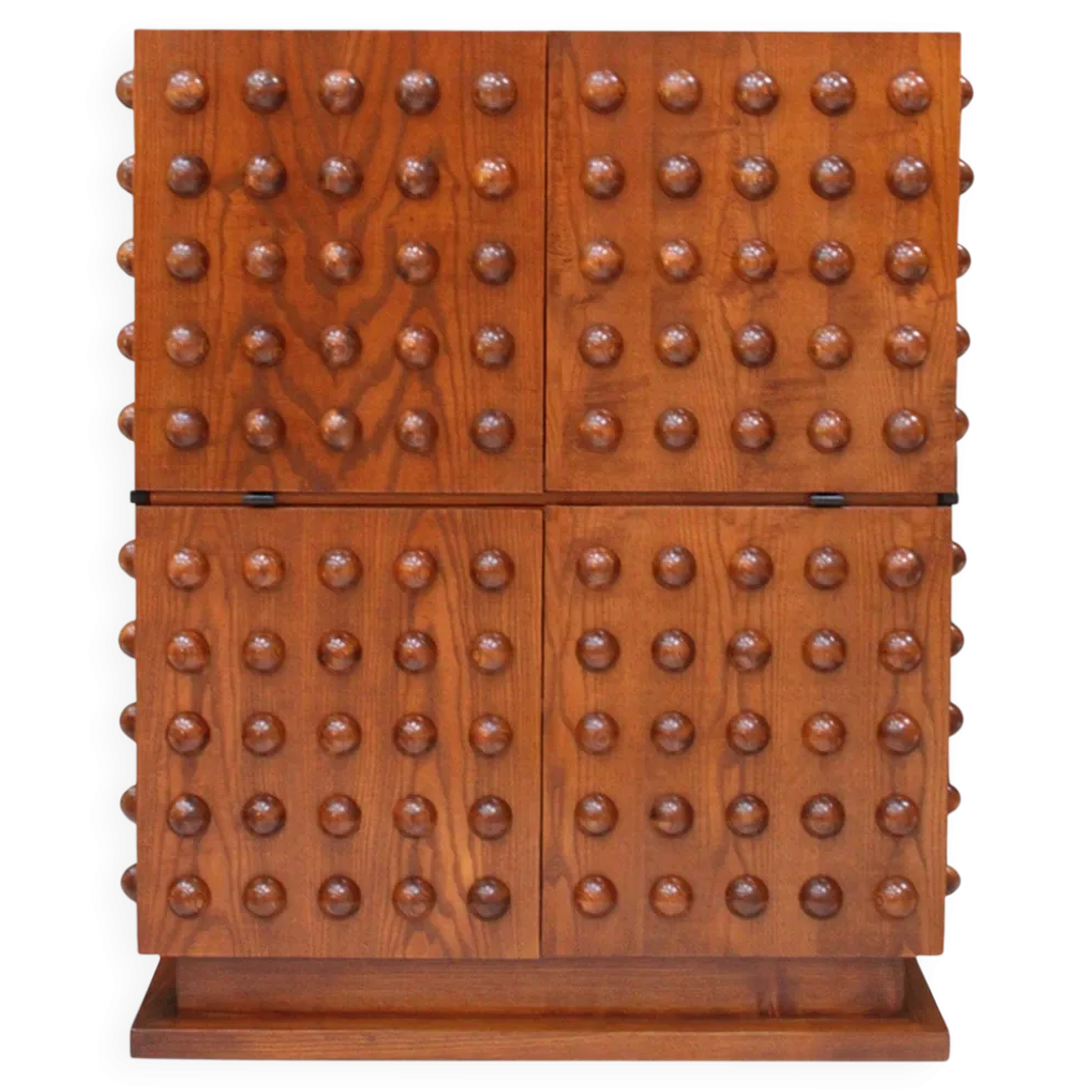 Bar sec italien de style brutaliste en bois de chêne, cabinet à boissons sculpté à la main.
