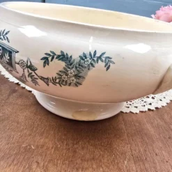 Bas de soupière ancien Lutèce Longchamp, Terre de fer crème décor vert