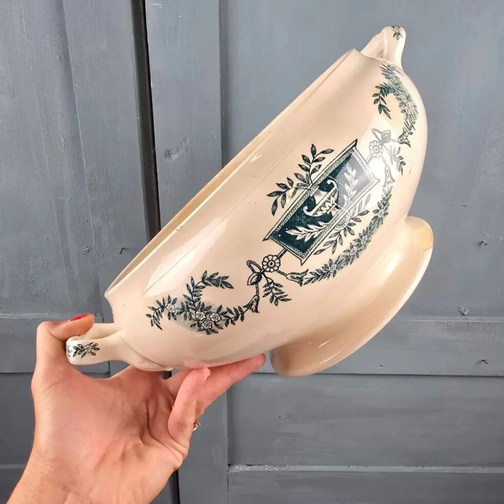 Bas de soupière ancien Lutèce Longchamp, Terre de fer crème décor vert
