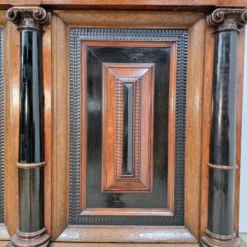 Belle armoire hollandaise du 17ème siècle en marqueterie de palissandre et ébène