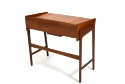 Belle coiffeuse ou bureau danois en teck