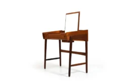 Belle coiffeuse ou bureau danois en teck