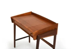Belle coiffeuse ou bureau danois en teck