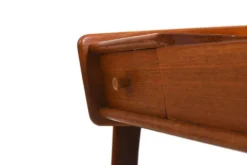 Belle coiffeuse ou bureau danois en teck