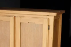 Belle petite armoire de couvent, style scandinave (années 50).