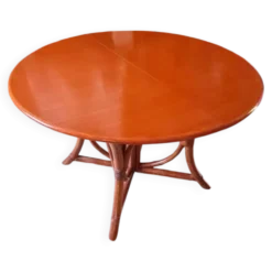 Belle table à manger bambou