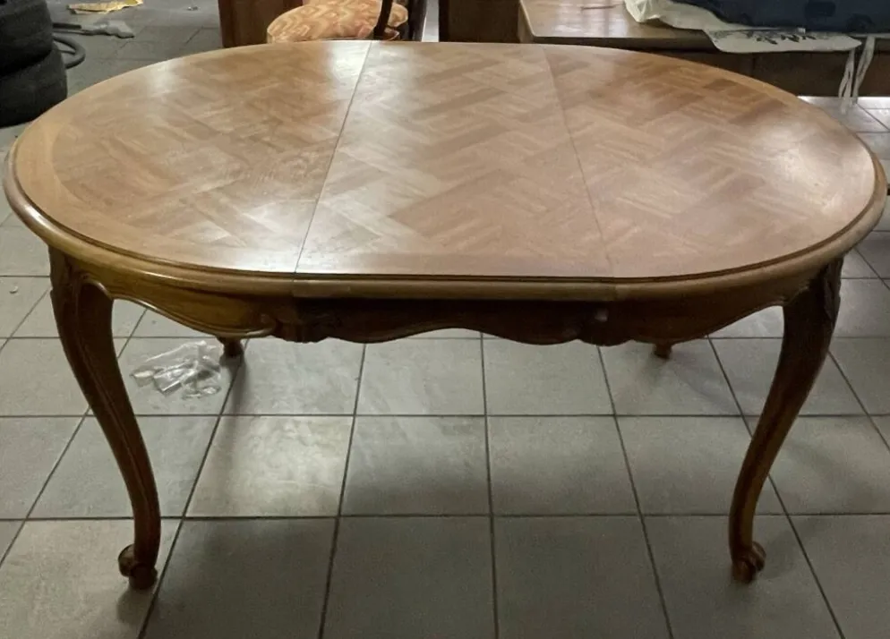Belle table, ronde, extensible, style, Louis XV. Marqueterie