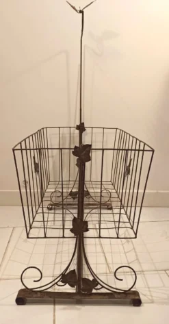 Berceau ancien en métal fin des années 1920