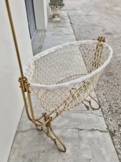 Berceau à bascule en laiton, 19ème s.