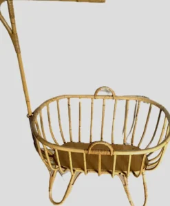Berceau d'enfant et sa fleche en osier XX siècle